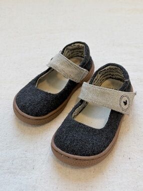 Livie & Luca Flats
